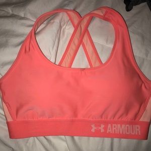 Under Armour Peach/Light Orange SEXY Sports Bra!